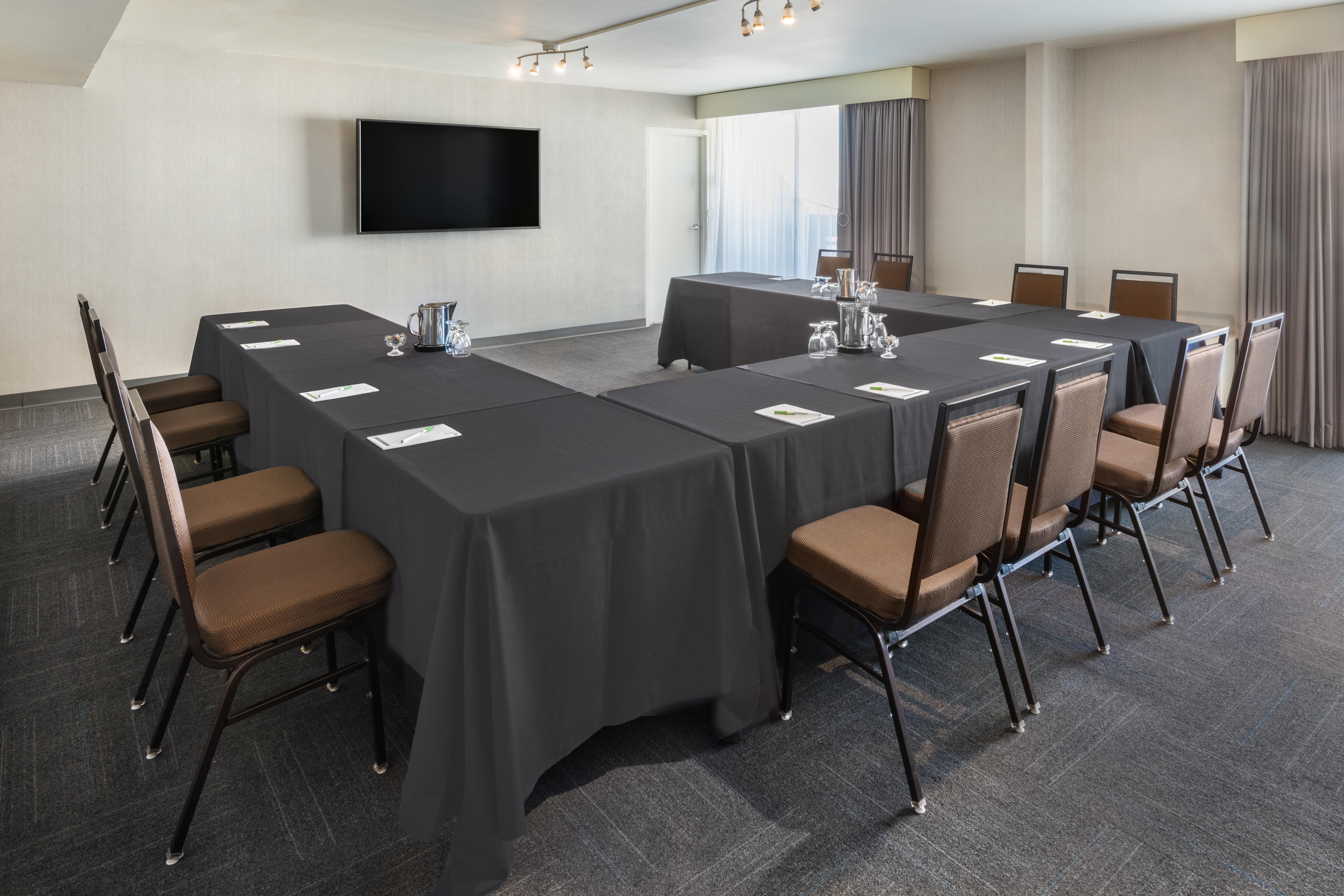 Hotel East By Ihg DEN